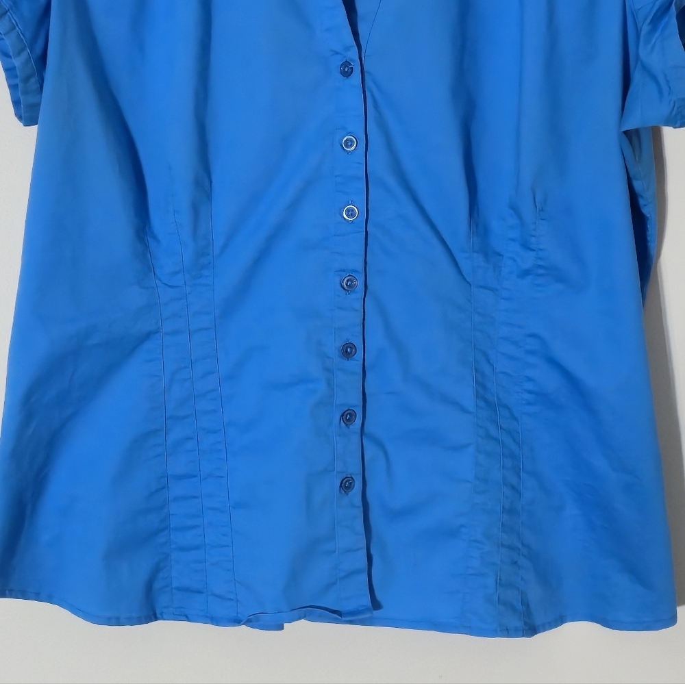 Ricki's Bright Cyan Blue Short Sleeve V-Neck Button Front Blouse Office Size 16 - Picture 2 of 12